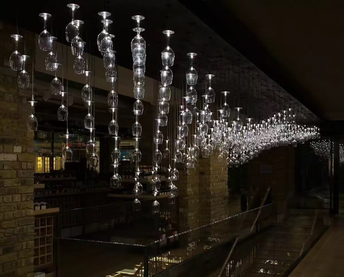 ​​Aperitif Lumière: Refracted Radiance​​