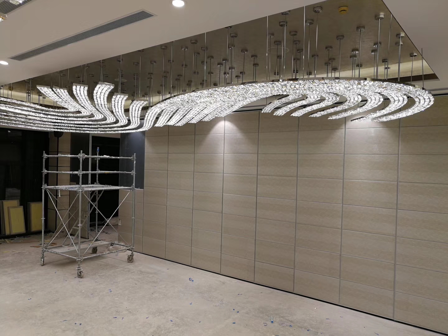 Beyond Illumination: How andylighting’s Human-Centric Custom Lighting Solutions Transform Spaces